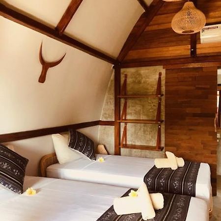 ホテルKayu Bali チャングー 部屋 写真